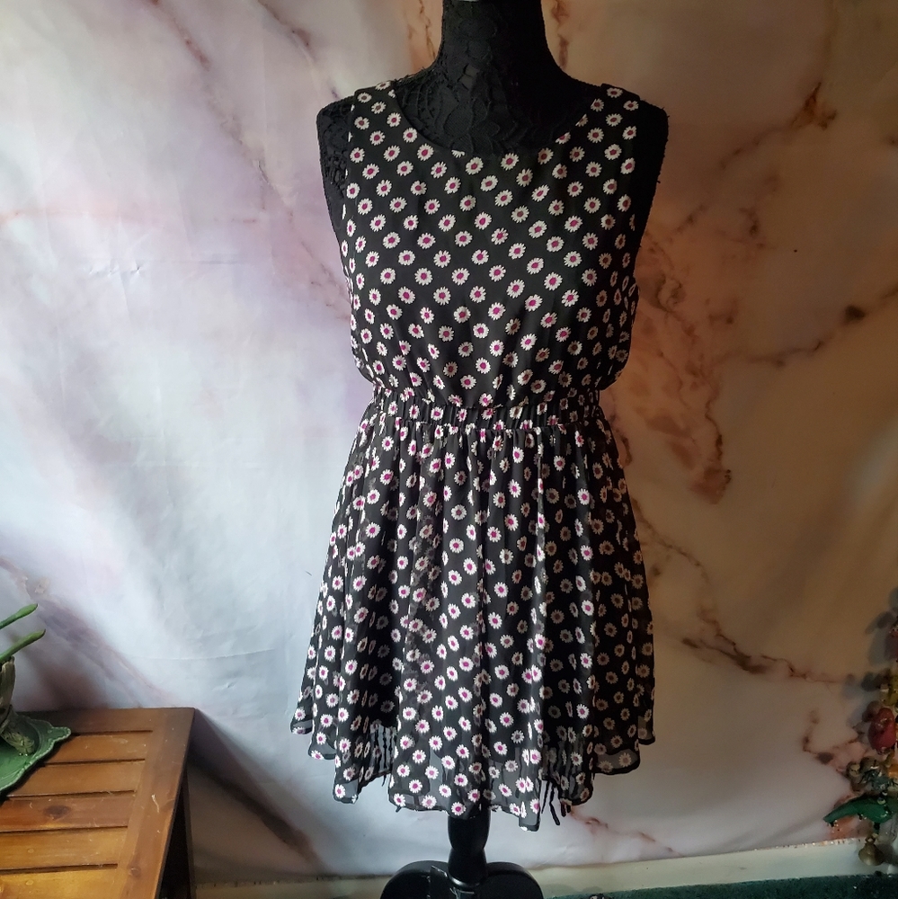NWT Monteau Sheer Layered Flower Dress
